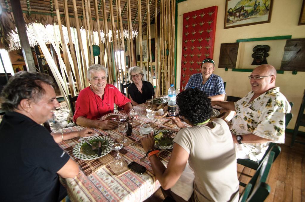 Les bungalows d'Ambonara Hell-Ville Extérieur photo