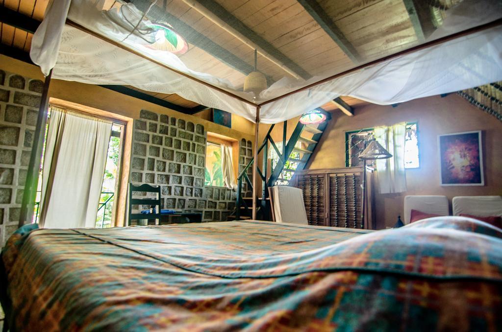 Les bungalows d'Ambonara Hell-Ville Extérieur photo