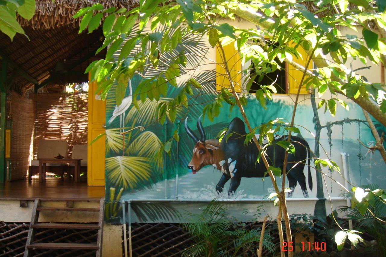 Les bungalows d'Ambonara Hell-Ville Chambre photo
