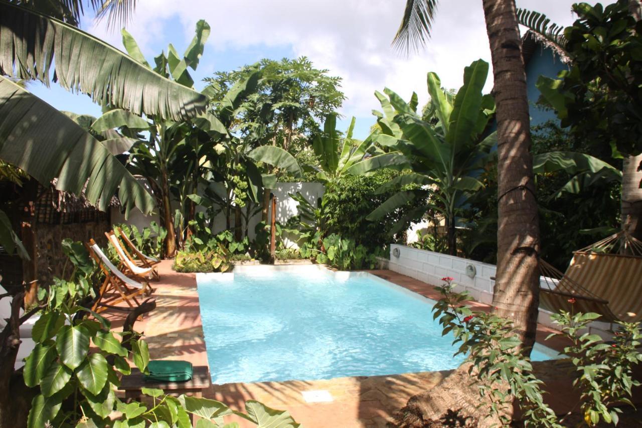 Les bungalows d'Ambonara Hell-Ville Extérieur photo