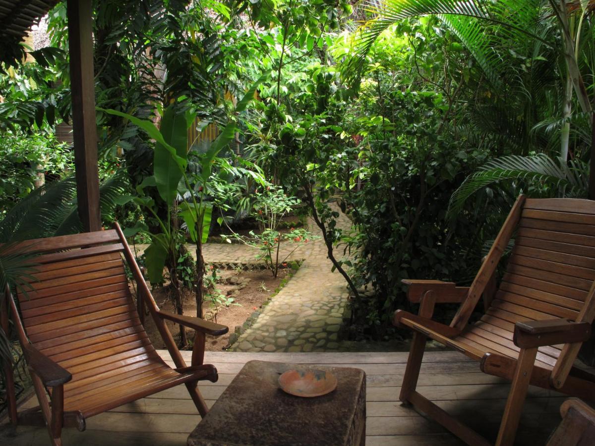 Les bungalows d'Ambonara Hell-Ville Chambre photo