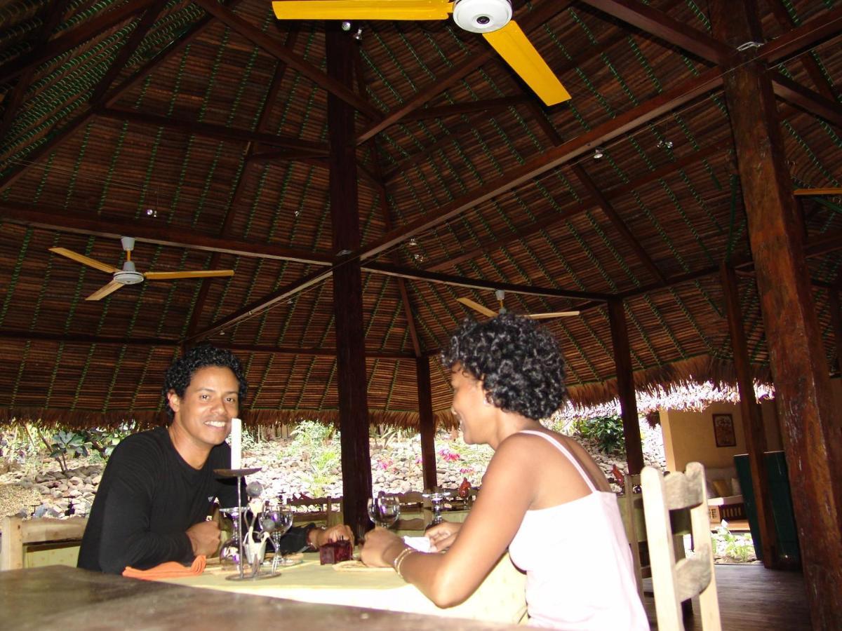 Les bungalows d'Ambonara Hell-Ville Extérieur photo